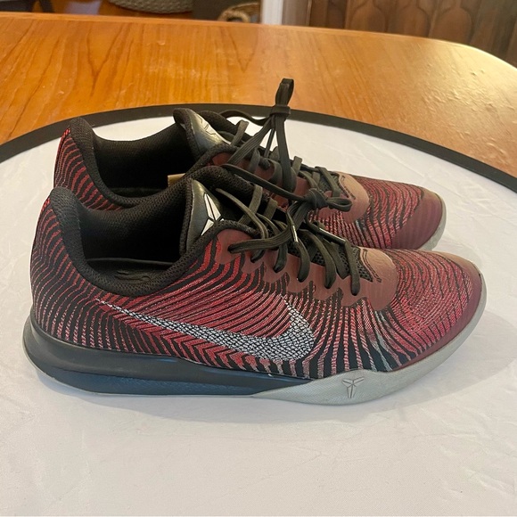 Nike Kobe KB Mentality 2 in dark red. Size 8.5! - Picture 2 of 9